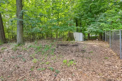 490 Frederick Ave, Akron, OH 44310 photo 7