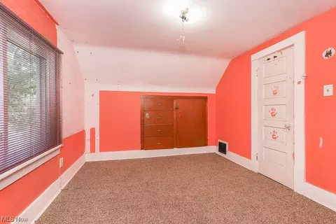 490 Frederick Ave, Akron, OH 44310 photo 18