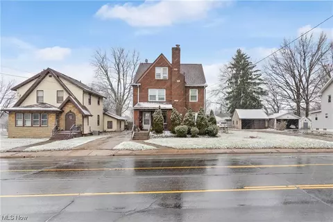642 E Wilbeth Rd, Akron, OH 44306 photo 1