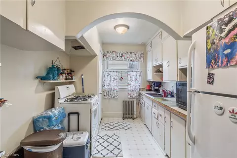 642 E Wilbeth Rd, Akron, OH 44306 photo 9