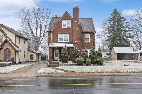 642 E Wilbeth Rd, Akron, OH 44306 photo 2