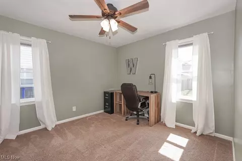 428 E 330th St, Willowick, OH 44095 photo 17