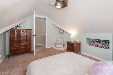 428 E 330th St, Willowick, OH 44095 photo 13