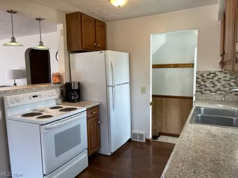 2903 18th St NW, Canton, OH 44708 photo 3
