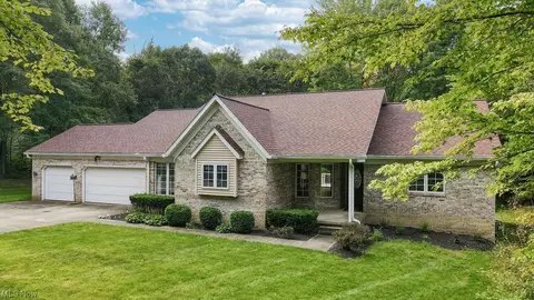 3232 Hamilton Rd, Medina, OH 44256