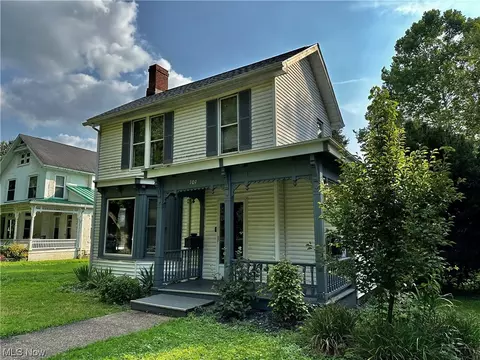 707 3rd St, Marietta, OH 45750