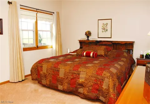 2703 Charing Cross Rd NW, Canton, OH 44708 photo 16