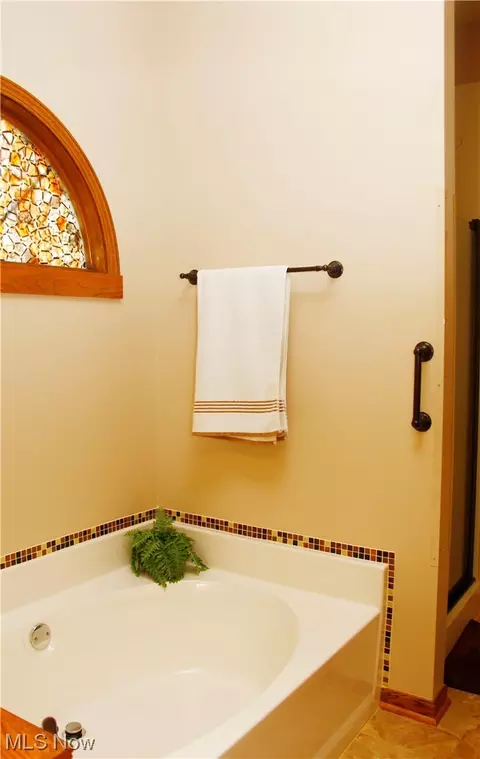 2703 Charing Cross Rd NW, Canton, OH 44708 photo 18