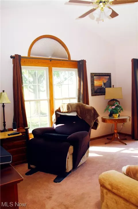 2703 Charing Cross Rd NW, Canton, OH 44708 photo 4