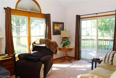 2703 Charing Cross Rd NW, Canton, OH 44708 photo 3