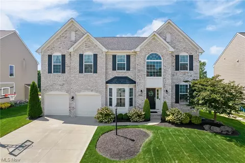1416 Muirwood Dr, Brunswick, OH 44212