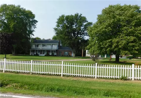 51902 Bates Rd, Wakeman, OH 44889