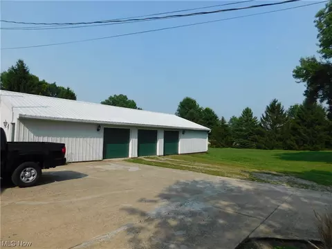 51902 Bates Rd, Wakeman, OH 44889 photo 3