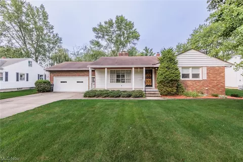 1087 N Pasadena Ave, Elyria, OH 44035 photo 1