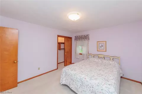 1087 N Pasadena Ave, Elyria, OH 44035 photo 17