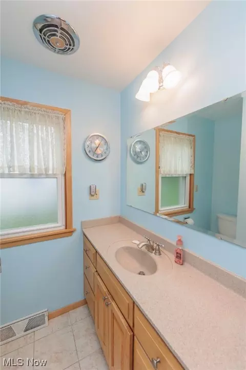 1087 N Pasadena Ave, Elyria, OH 44035 photo 20