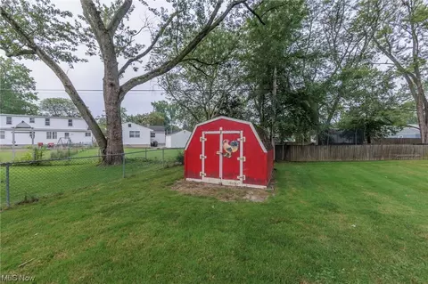 1087 N Pasadena Ave, Elyria, OH 44035 photo 29