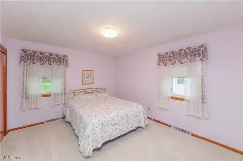 1087 N Pasadena Ave, Elyria, OH 44035 photo 16