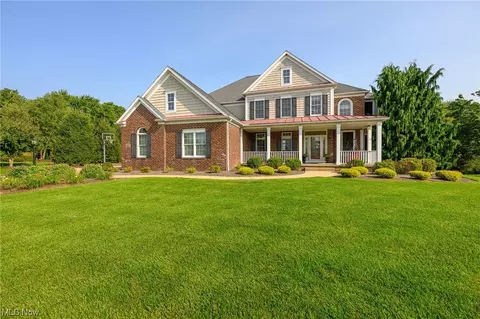 5901 Westridge Cir NW, North Canton, OH 44720