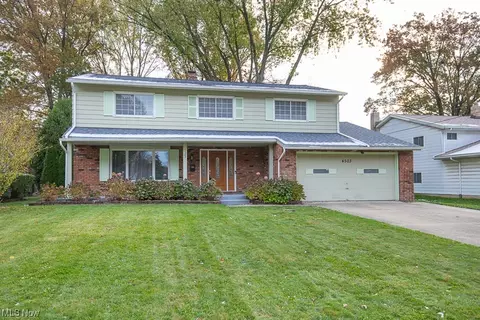 4503 Azalea Ln, North Olmsted, OH 44070