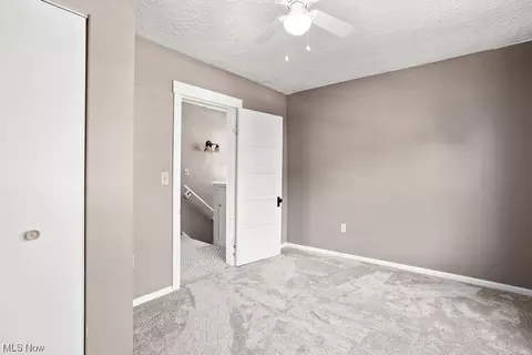 518 Dewey Ave, Elyria, OH 44035 photo 10