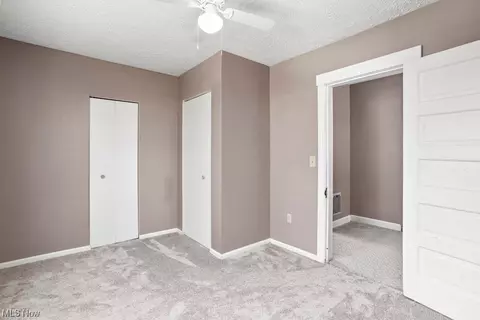 518 Dewey Ave, Elyria, OH 44035 photo 9