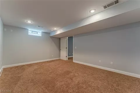 376 E 270th St, Euclid, OH 44132 photo 26