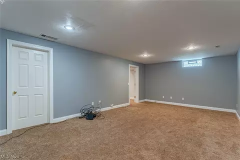 376 E 270th St, Euclid, OH 44132 photo 24