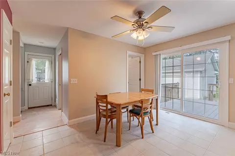 376 E 270th St, Euclid, OH 44132 photo 8