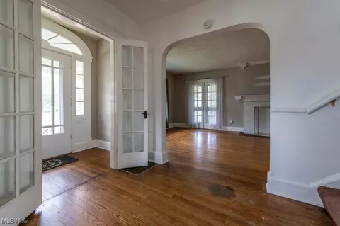 901 Park Ave, Elyria, OH 44035 photo 9