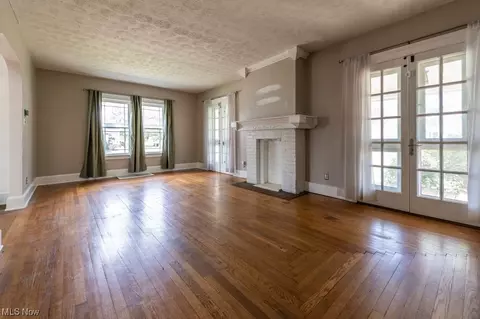 901 Park Ave, Elyria, OH 44035 photo 12