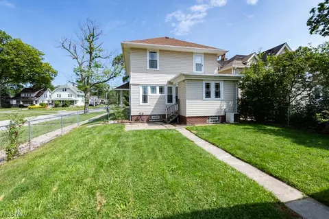 901 Park Ave, Elyria, OH 44035 photo 2