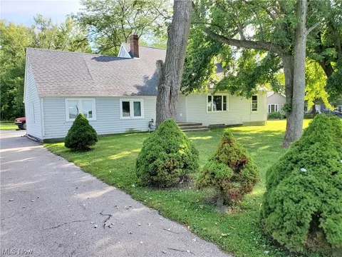 6626 Lake State Rd, Ashtabula, OH 44004
