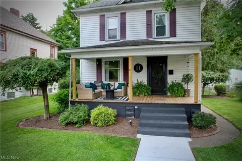 113 Superior Ave, Dover, OH 44622 photo 3