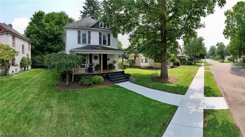 113 Superior Ave, Dover, OH 44622 photo 2
