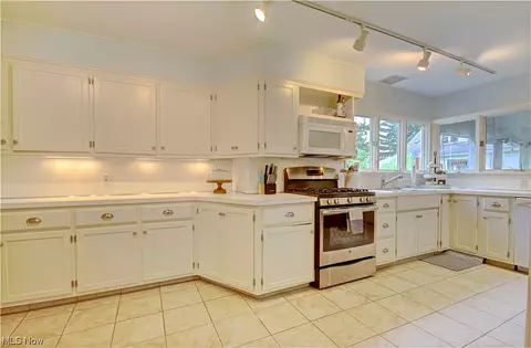 312 Winona Ave, Huron, OH 44839 photo 10