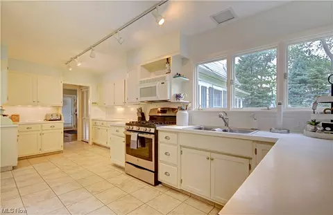 312 Winona Ave, Huron, OH 44839 photo 12
