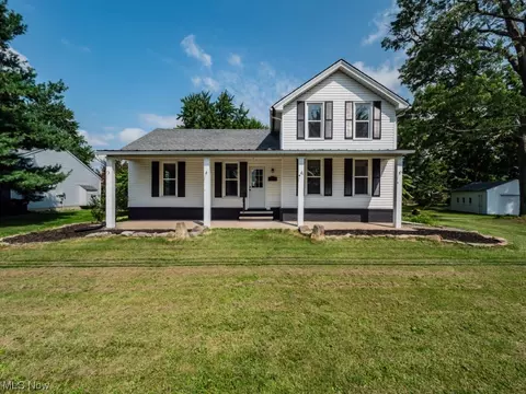 39330 Chestnut Ridge Rd, Elyria, OH 44035