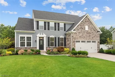 2310 Pendleton Ct, Avon, OH 44011 photo 1