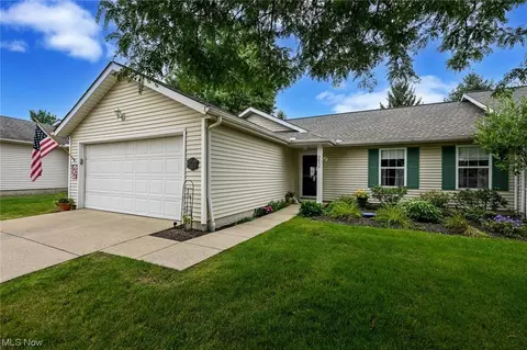 3852 Dartford Ln, Medina, OH 44256