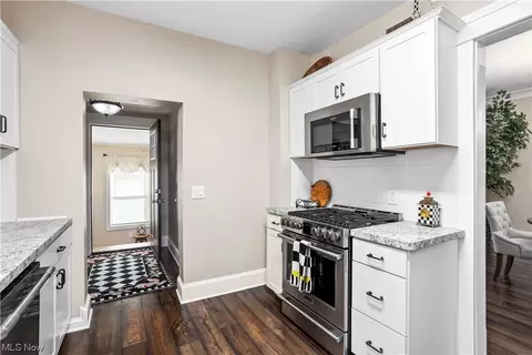 435 Hamilton Ave, Lorain, OH 44052 photo 12