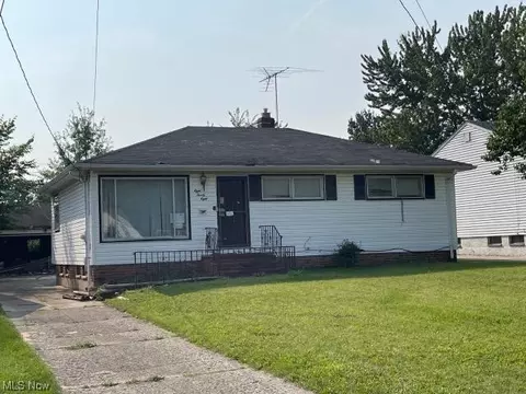 828 Mckinley Ave, Bedford, OH 44146