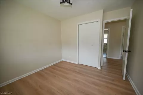 10715 Windham Rd, Parma, OH 44130 photo 17