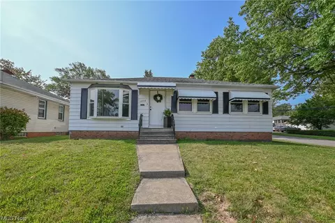 10715 Windham Rd, Parma, OH 44130 photo 27