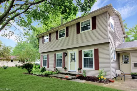230 Alice St, Port Clinton, OH 43452