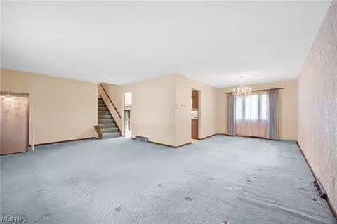 2306 David Ave, Parma, OH 44134 photo 7