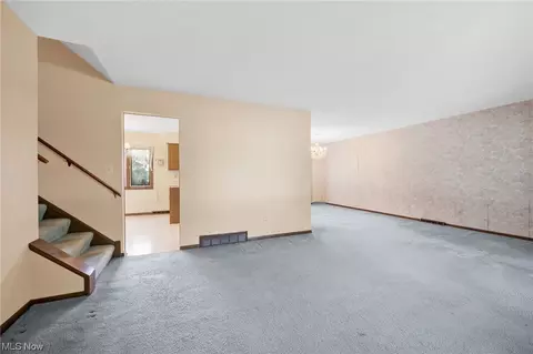 2306 David Ave, Parma, OH 44134 photo 6