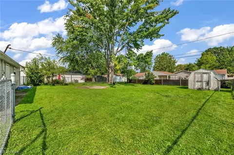 846 Baldwin Ave, Elyria, OH 44035 photo 18