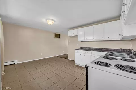 846 Baldwin Ave, Elyria, OH 44035 photo 4