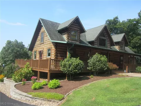 695 State Route 530, Lowell, OH 45744